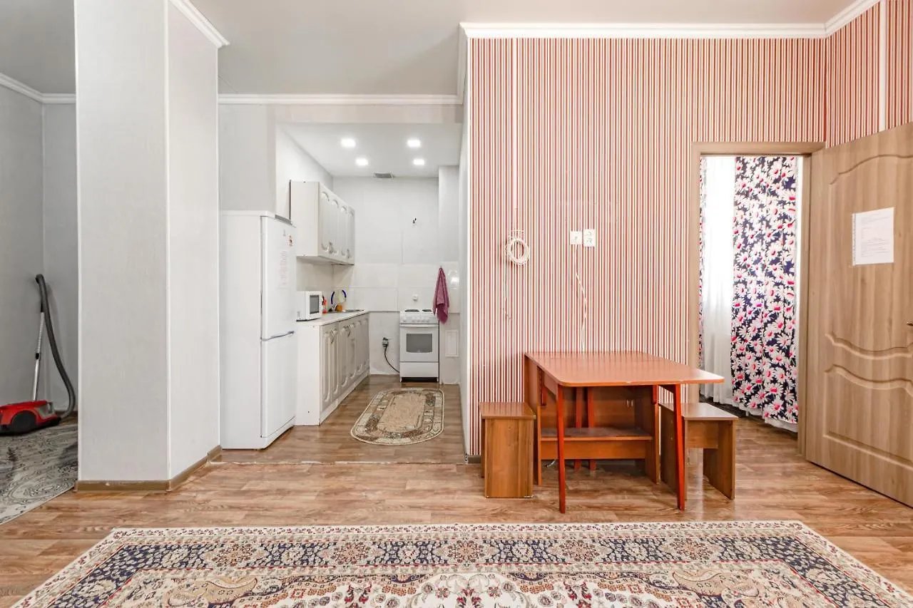 Уютная Квартира На Бауыржана Момышулы Astana Apartmán